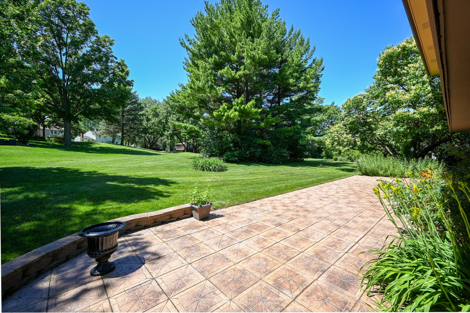 1549 Snowberry Court, Downers Grove, IL 60515 1549 Snowberry Court, Downers Grove, IL 60515