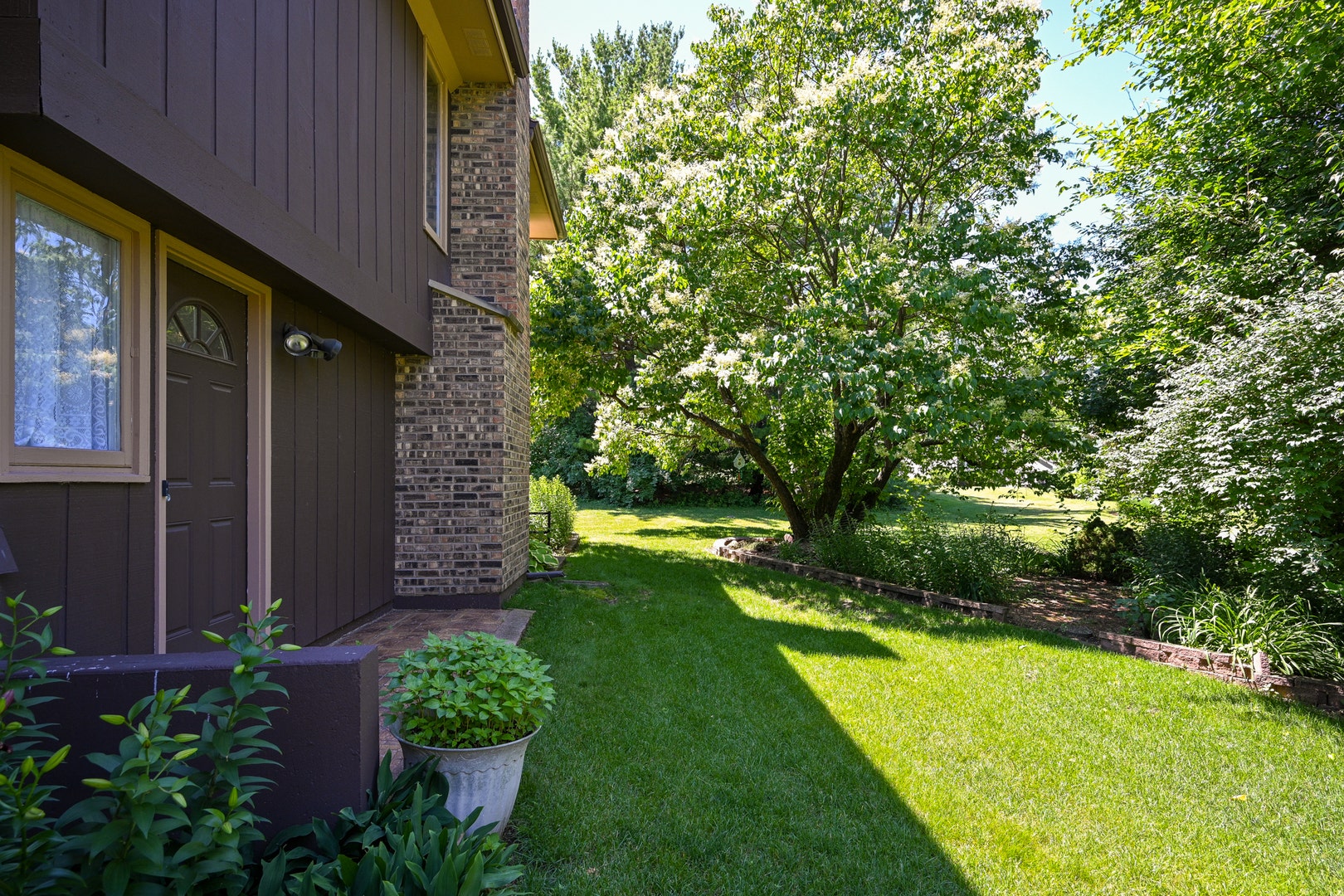 1549 Snowberry Court, Downers Grove, IL 60515 1549 Snowberry Court, Downers Grove, IL 60515