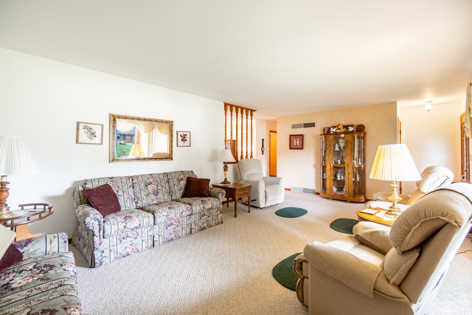 835 Scott Drive, Elgin, IL 60123 835 Scott Drive, Elgin, IL 60123