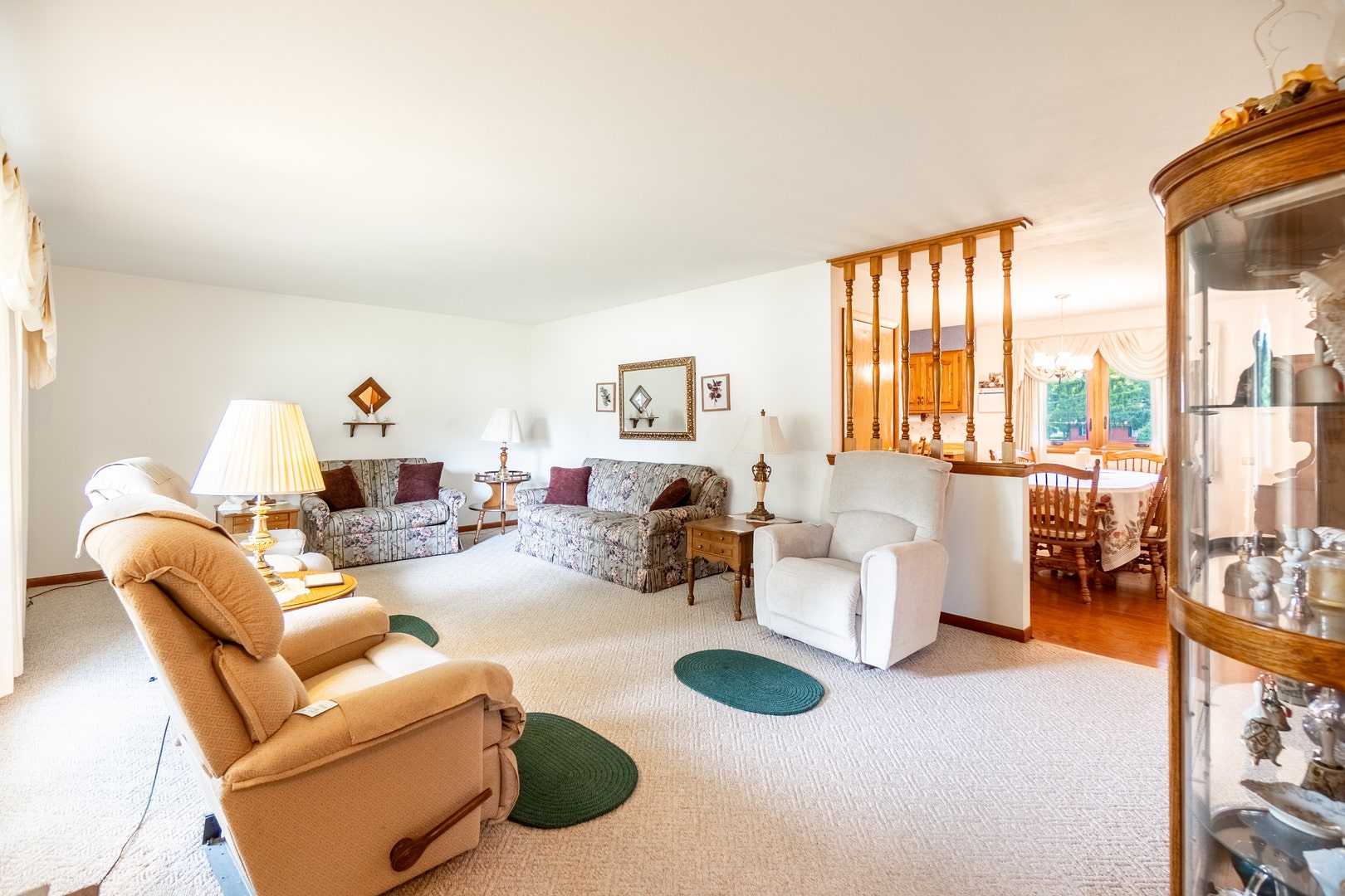 835 Scott Drive, Elgin, IL 60123 835 Scott Drive, Elgin, IL 60123