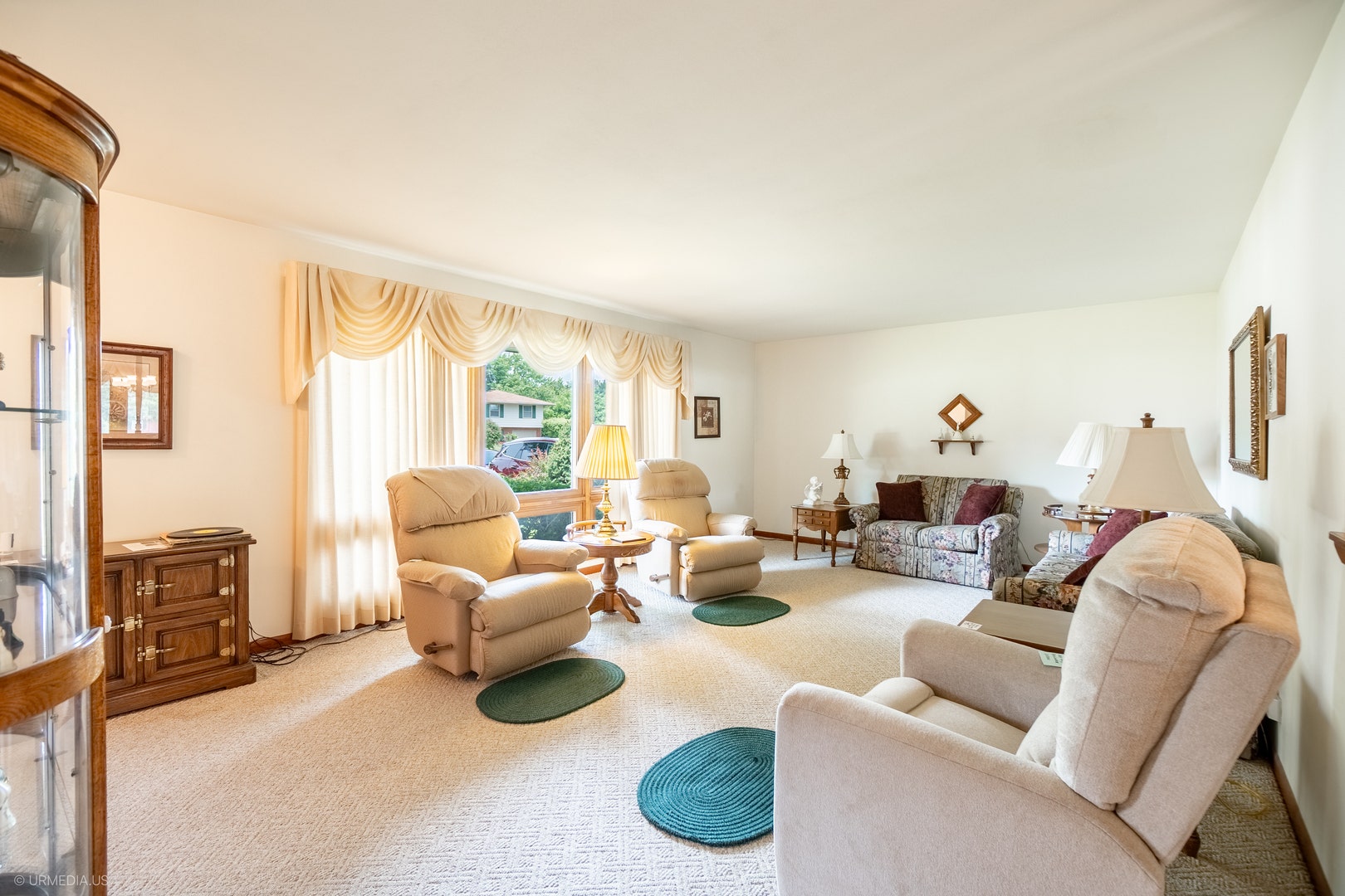 835 Scott Drive, Elgin, IL 60123 835 Scott Drive, Elgin, IL 60123