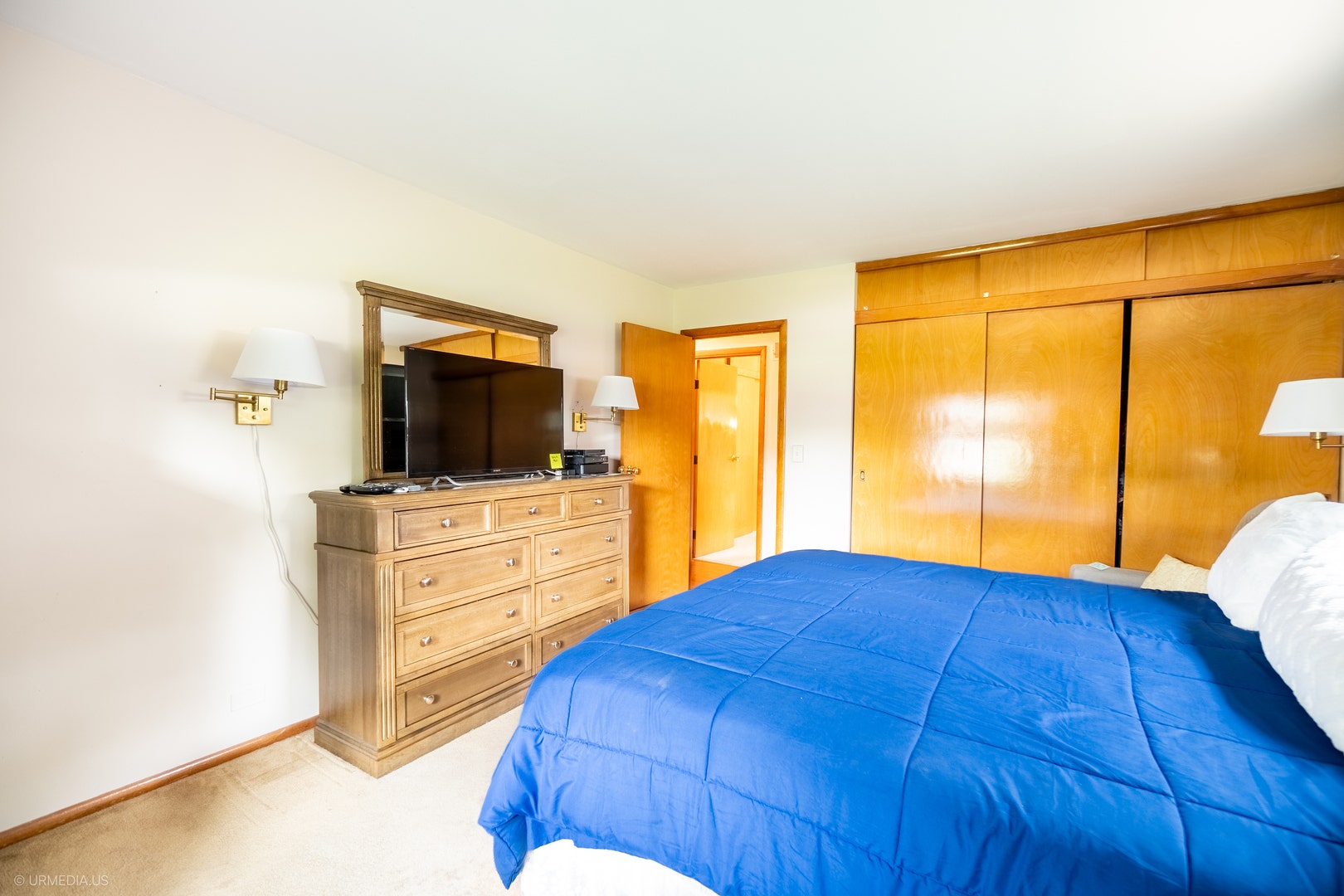 835 Scott Drive, Elgin, IL 60123 835 Scott Drive, Elgin, IL 60123