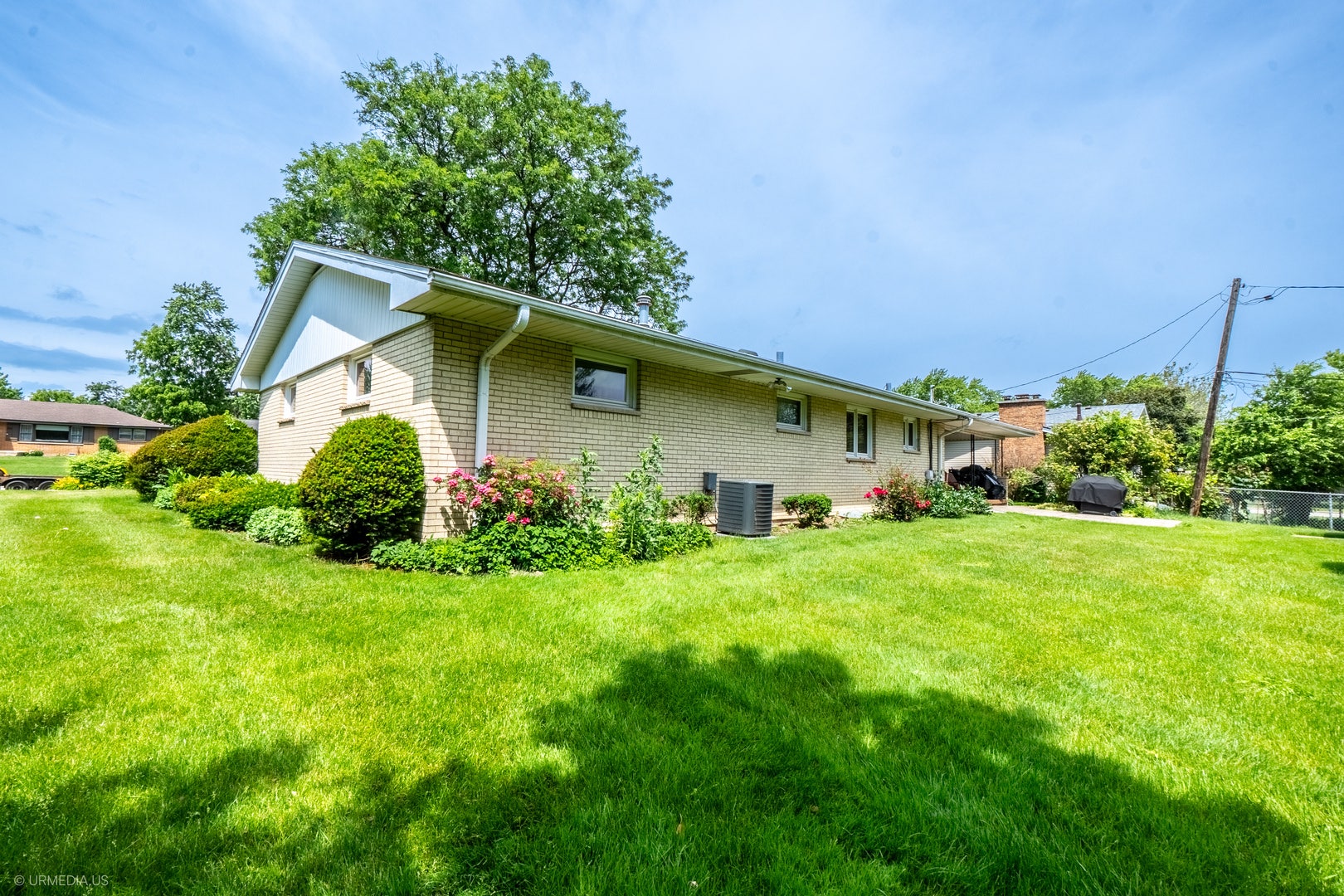835 Scott Drive, Elgin, IL 60123 835 Scott Drive, Elgin, IL 60123