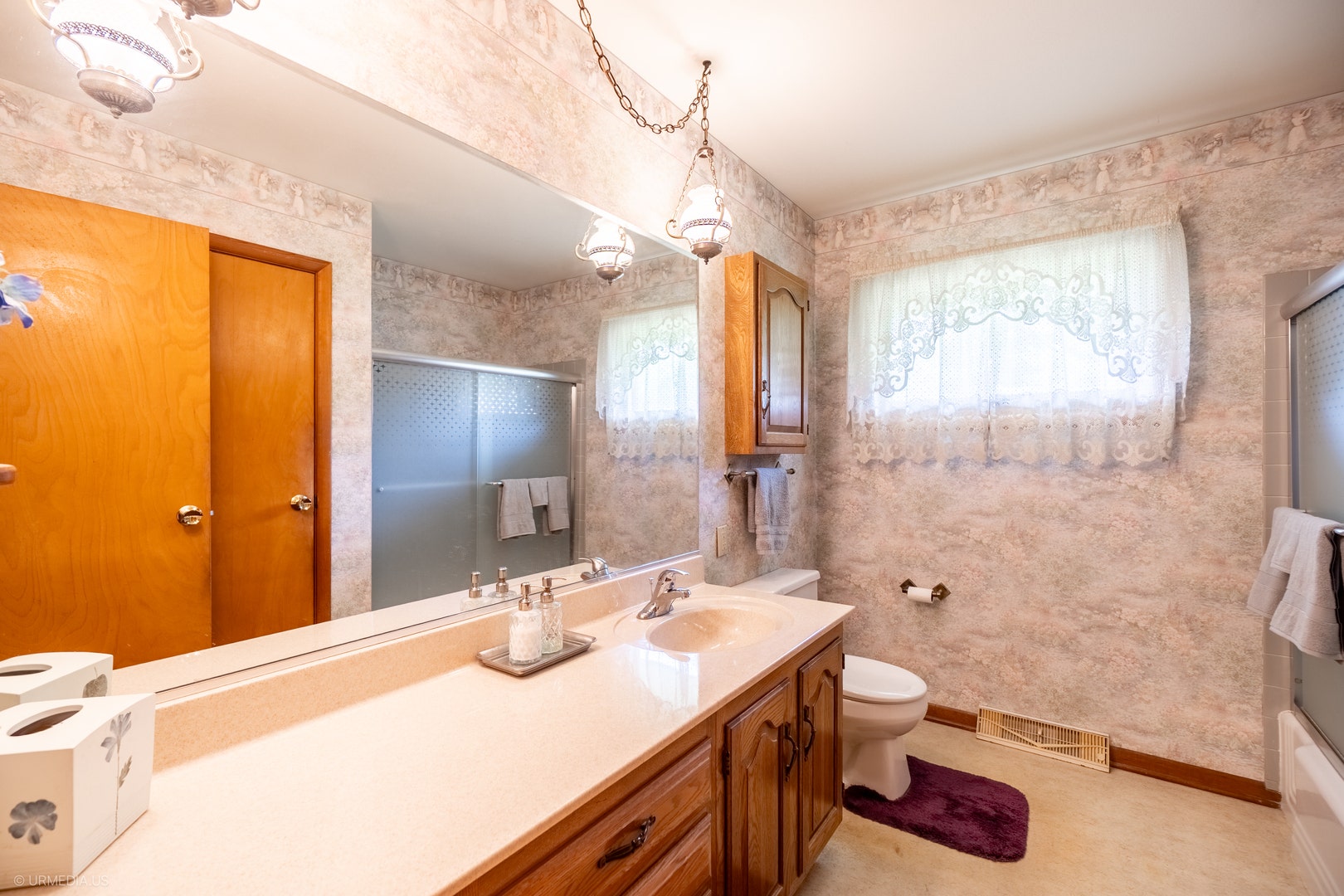 835 Scott Drive, Elgin, IL 60123 835 Scott Drive, Elgin, IL 60123