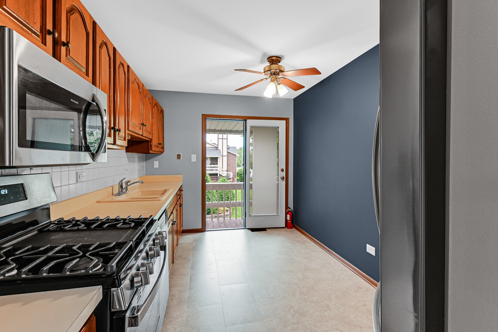 9350 Windsor Parkway, Tinley Park, IL 60487 9350 Windsor Parkway, Tinley Park, IL 60487