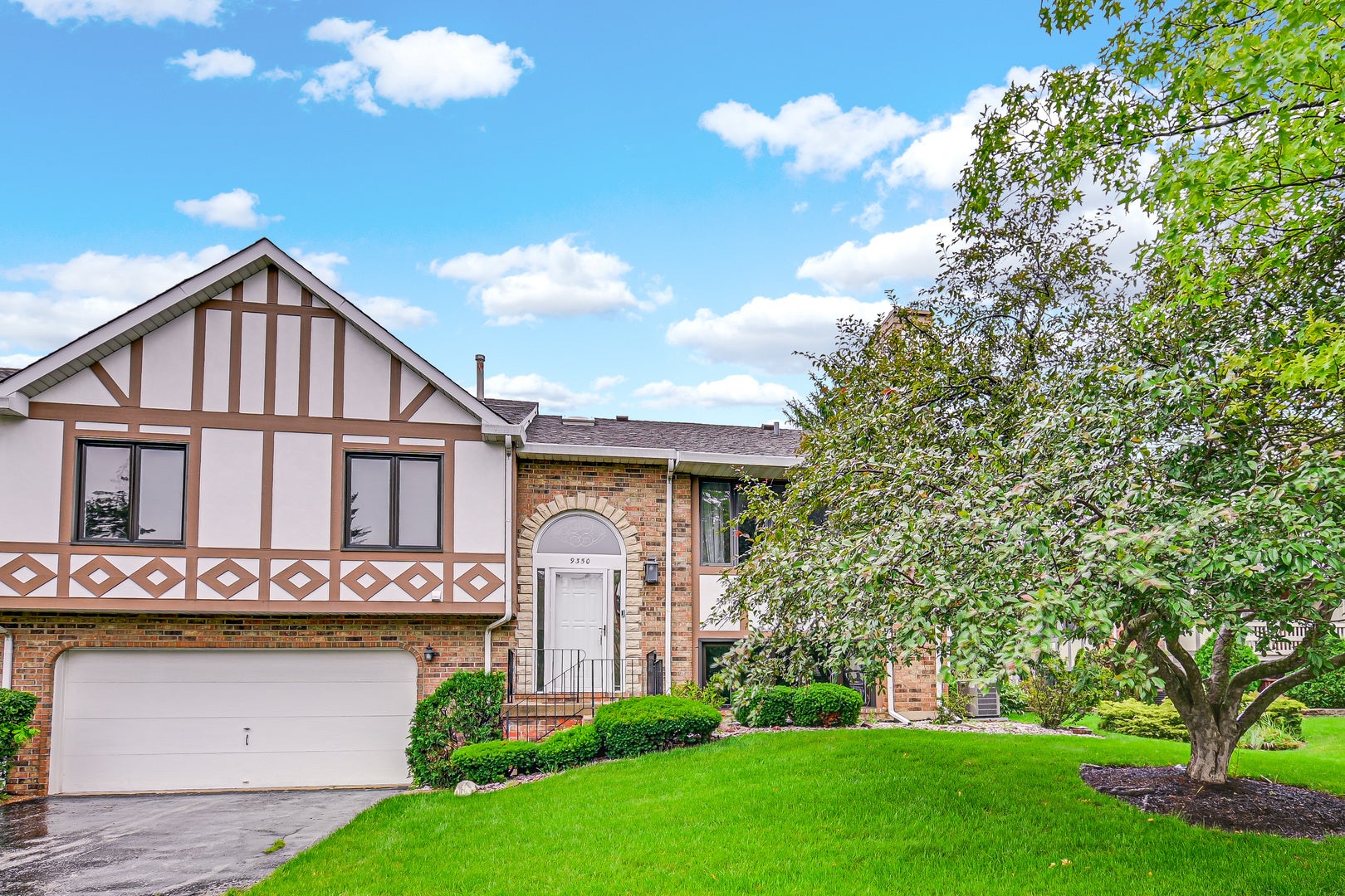 9350 Windsor Parkway, Tinley Park, IL 60487 9350 Windsor Parkway, Tinley Park, IL 60487
