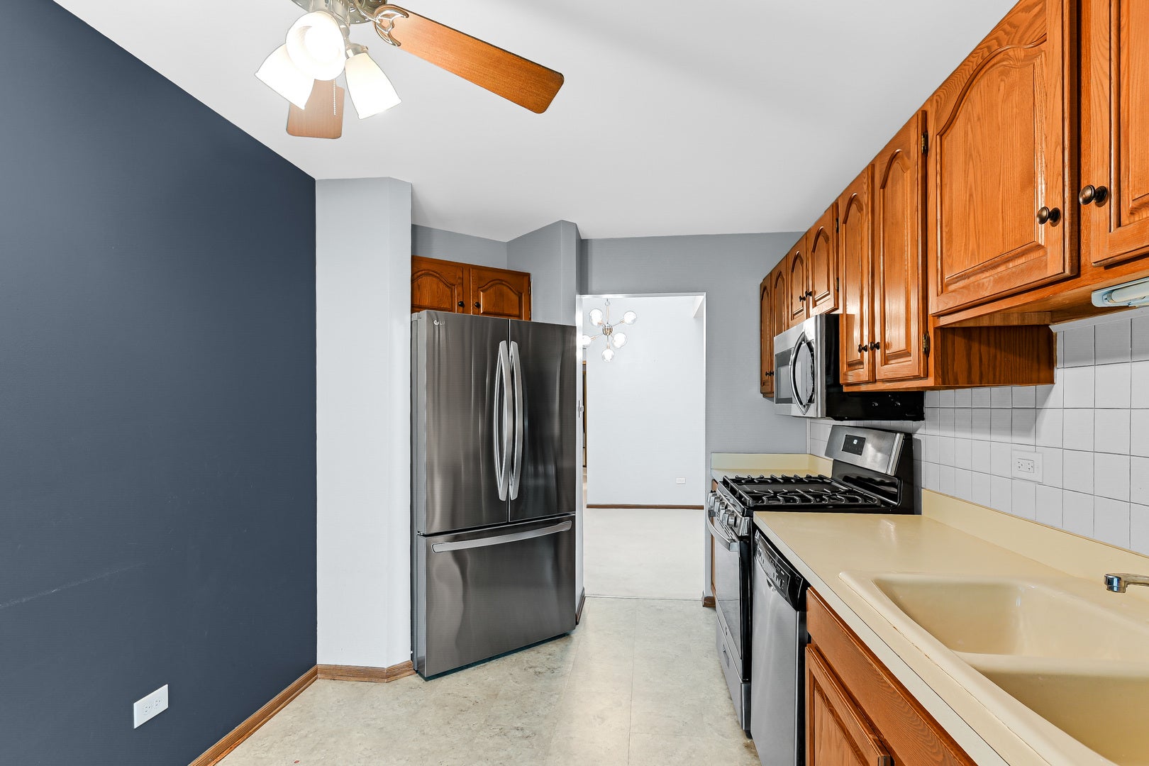 9350 Windsor Parkway, Tinley Park, IL 60487 9350 Windsor Parkway, Tinley Park, IL 60487