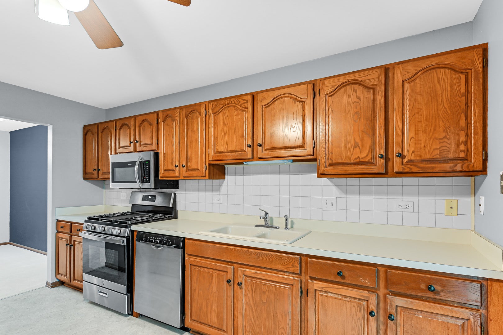 9350 Windsor Parkway, Tinley Park, IL 60487 9350 Windsor Parkway, Tinley Park, IL 60487