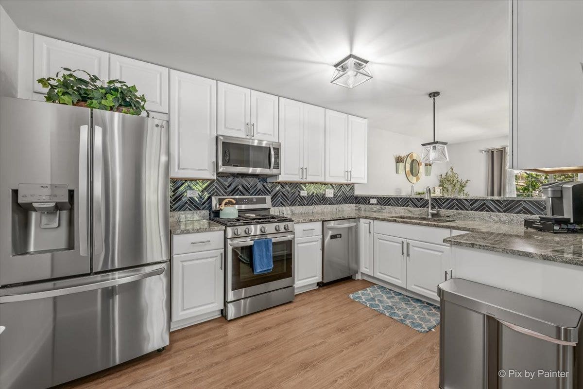 2433 Daybreak Court, #2433, Elgin, IL 60123 2433 Daybreak Court, #2433, Elgin, IL 60123
