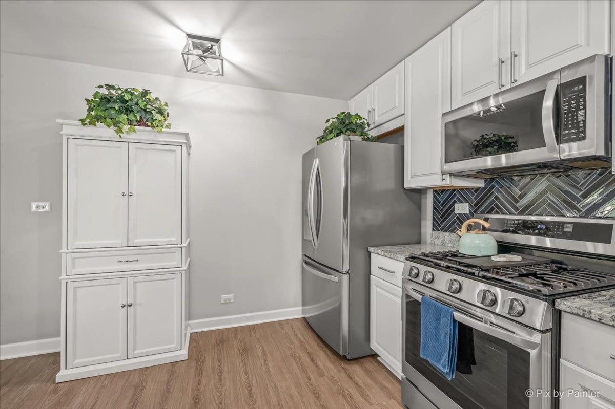 2433 Daybreak Court, #2433, Elgin, IL 60123 2433 Daybreak Court, #2433, Elgin, IL 60123