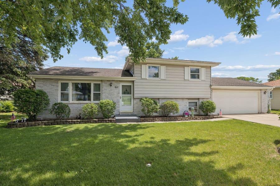 Property photo for 604 Oxford Court, New Lenox, IL