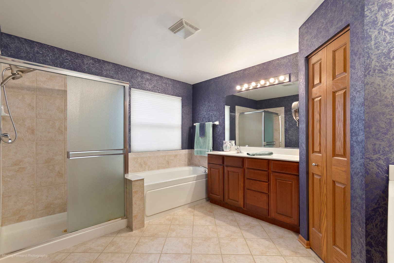 784 Lindsey Lane, Bolingbrook, IL 60440