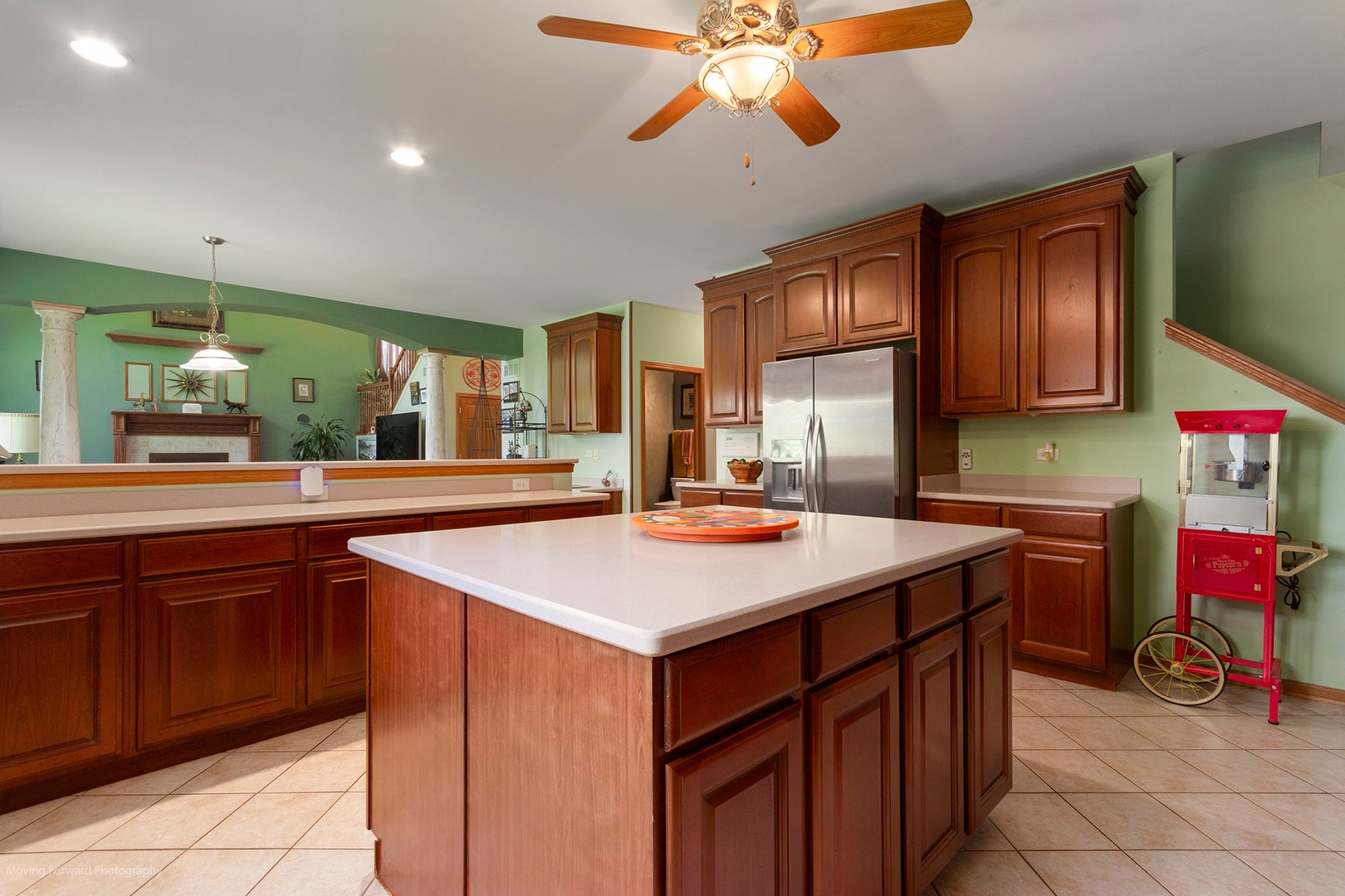 784 Lindsey Lane, Bolingbrook, IL 60440