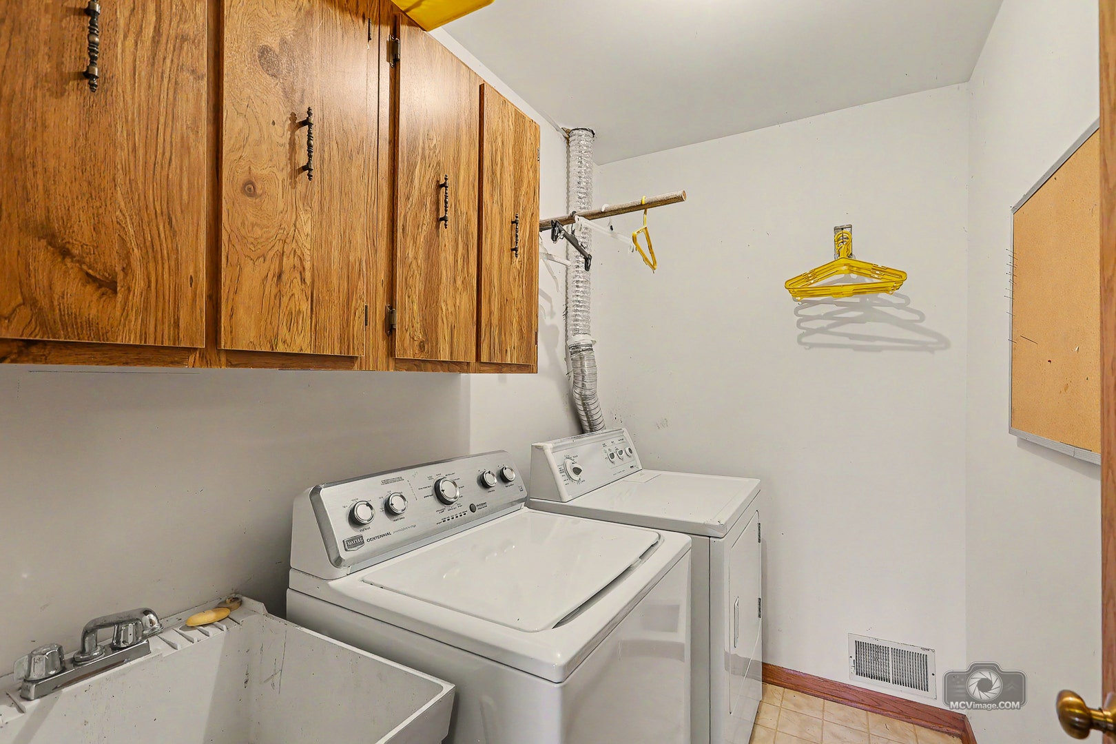 16624 S Parker Road, Homer Glen, IL 60491 16624 S Parker Road, Homer Glen, IL 60491