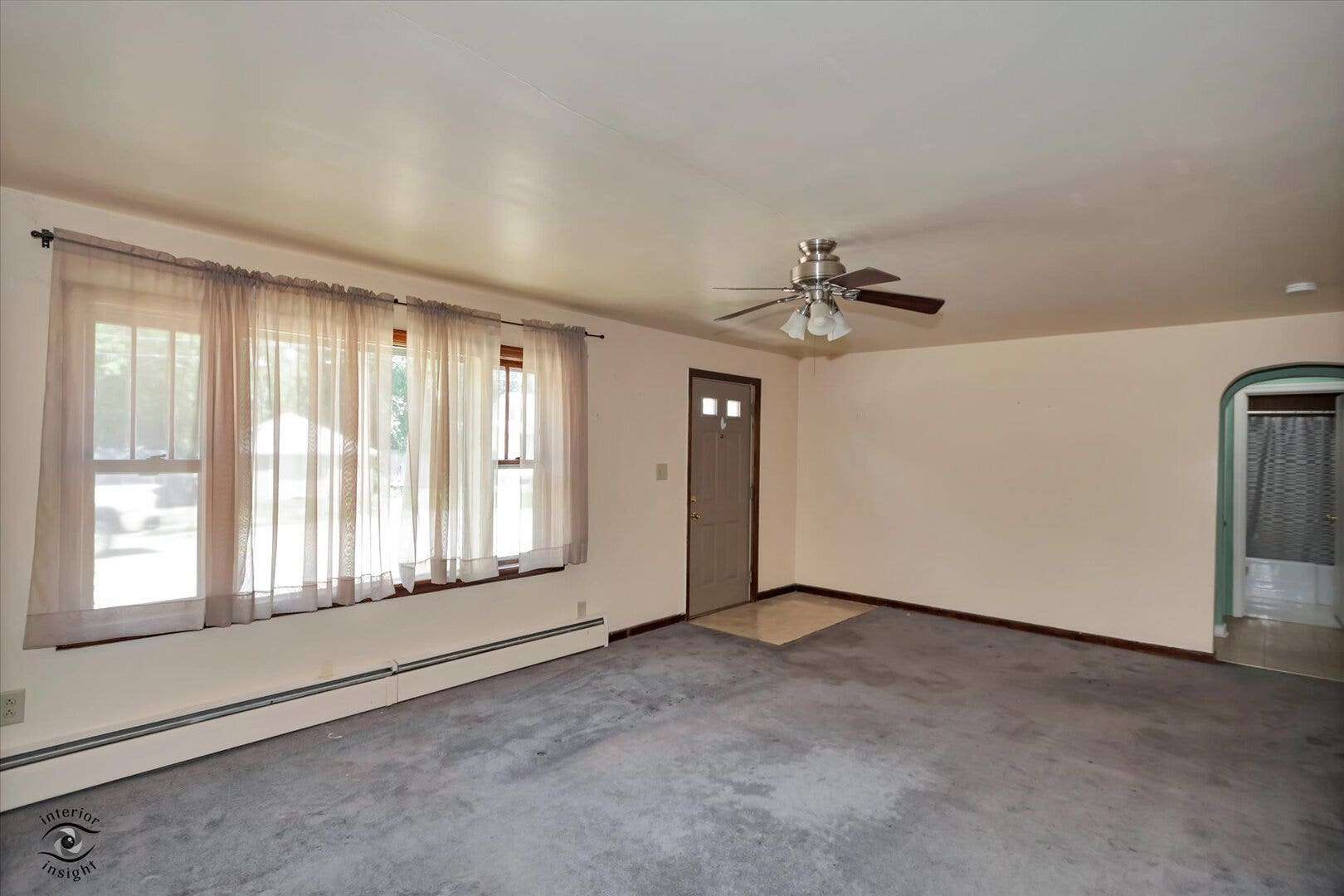 219, 219 1/2 W. Main Street, Braidwood, IL 60408