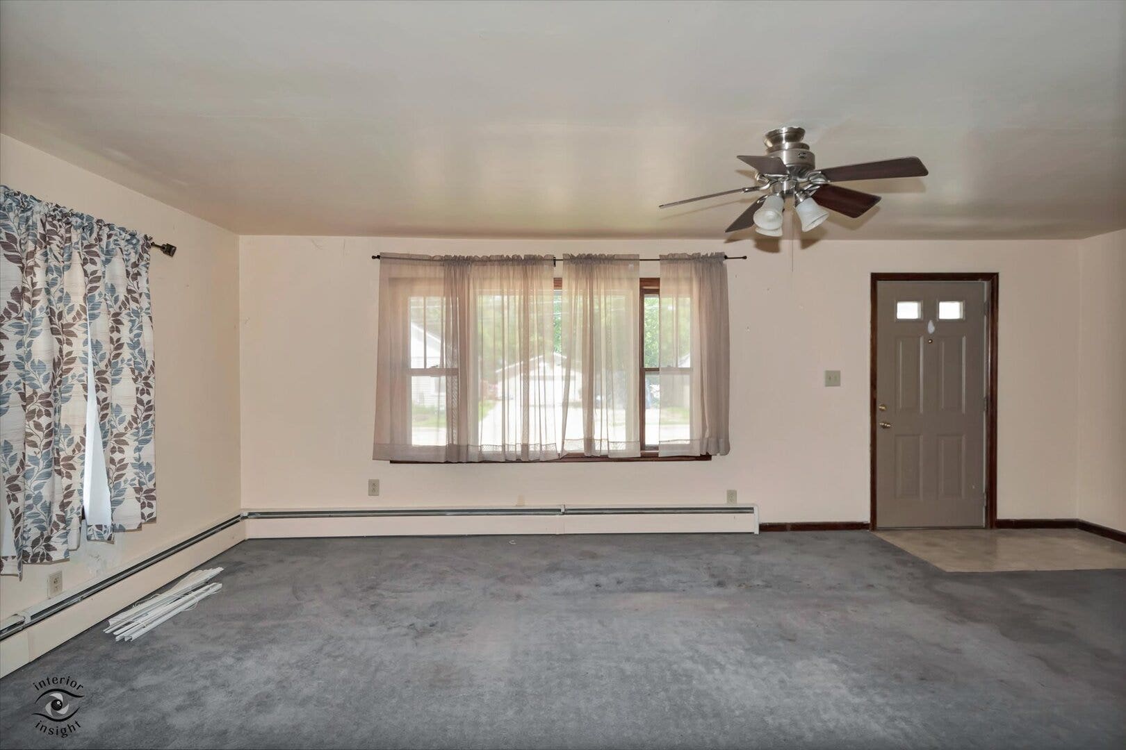 219, 219 1/2 W. Main Street, Braidwood, IL 60408