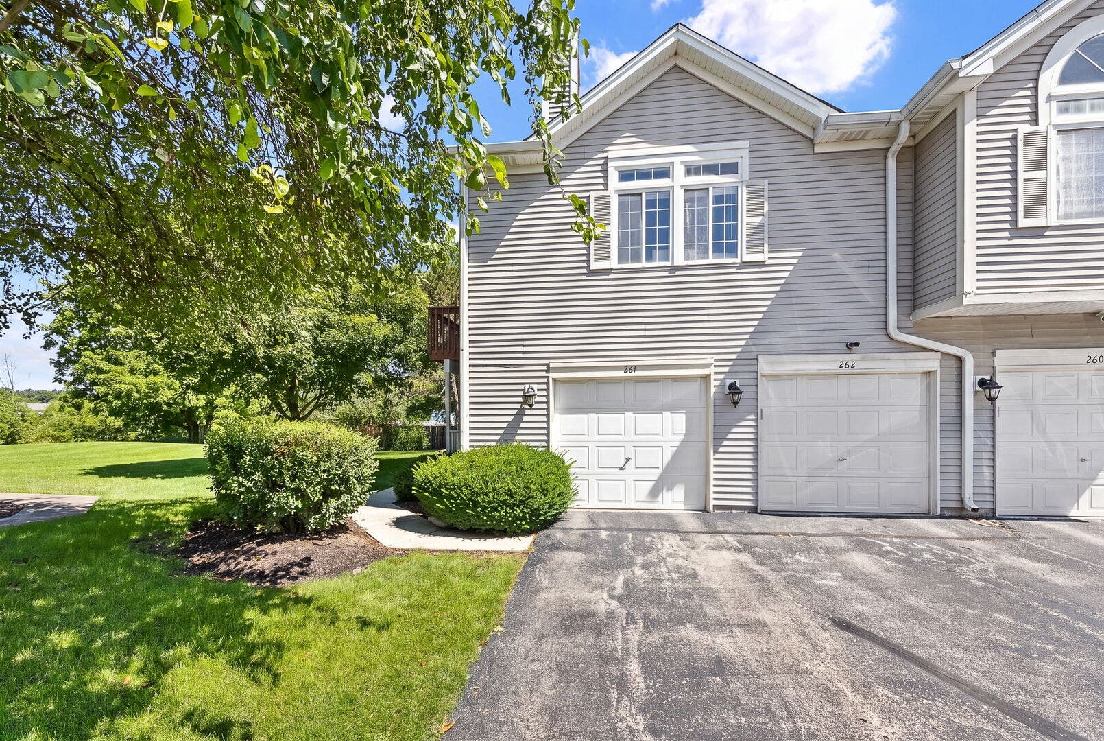 264 NAUTICAL Way, #D, Elgin, IL 60123 264 NAUTICAL Way, #D, Elgin, IL 60123