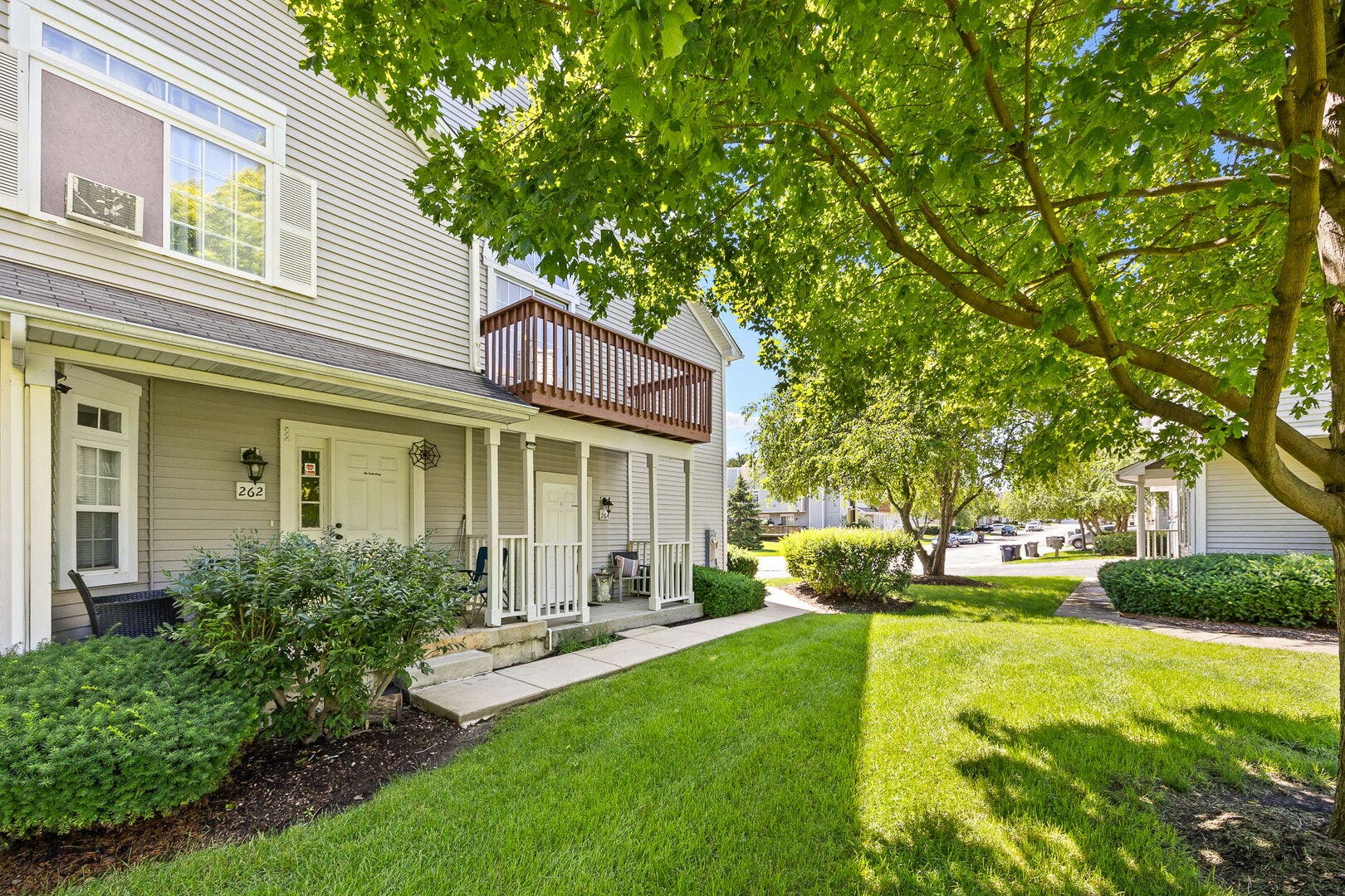 264 NAUTICAL Way, #D, Elgin, IL 60123 264 NAUTICAL Way, #D, Elgin, IL 60123