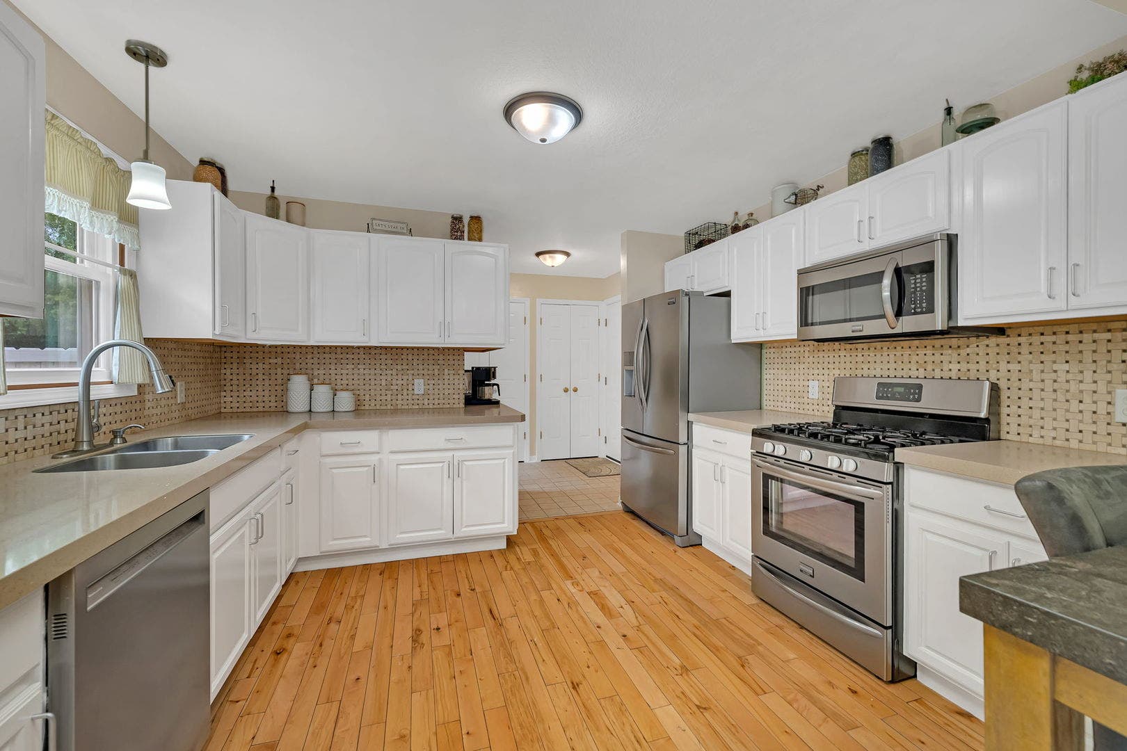 525 Stacey Court, Braidwood, IL 60408 525 Stacey Court, Braidwood, IL 60408
