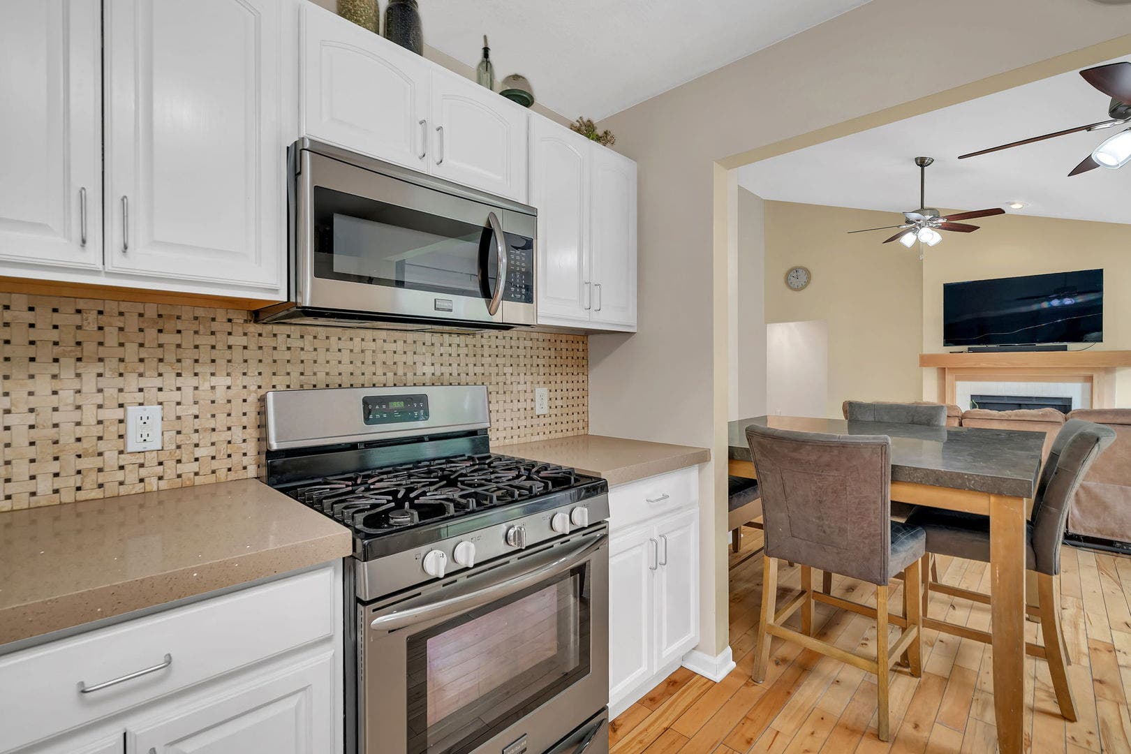 525 Stacey Court, Braidwood, IL 60408 525 Stacey Court, Braidwood, IL 60408