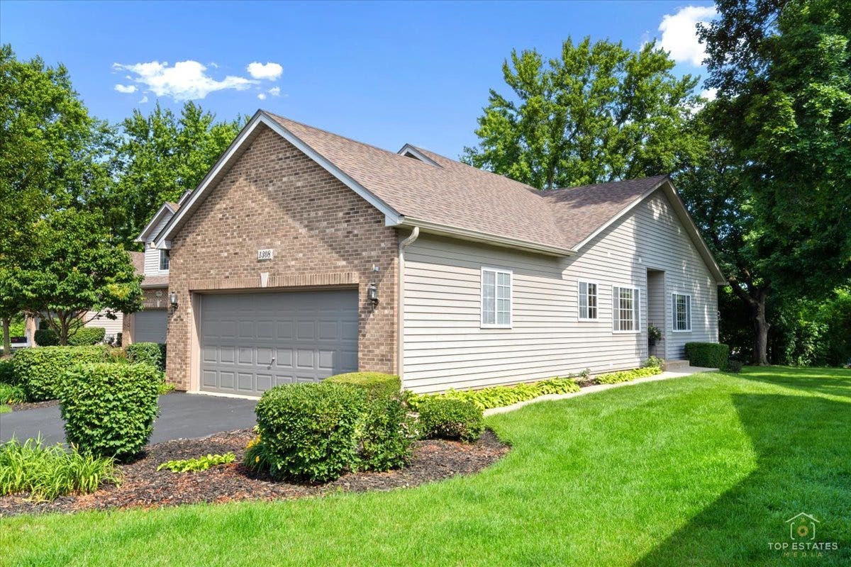 1308 Dancing Bear Lane, Elgin, IL 60120 1308 Dancing Bear Lane, Elgin, IL 60120