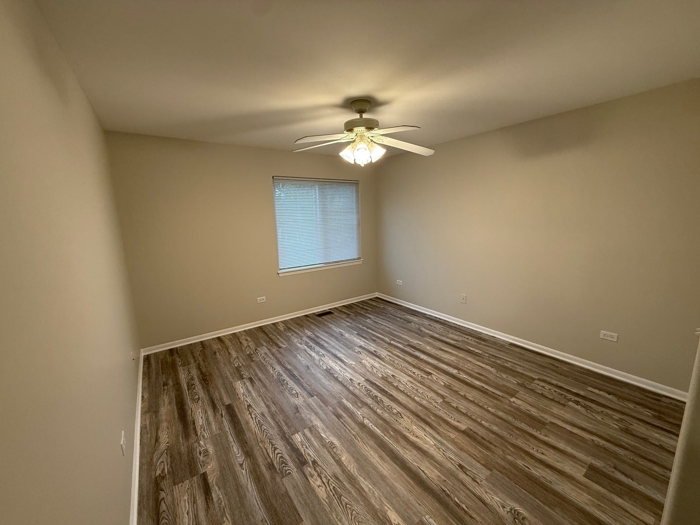 1756 Waters Edge Drive, Minooka, IL 60447 1756 Waters Edge Drive, Minooka, IL 60447