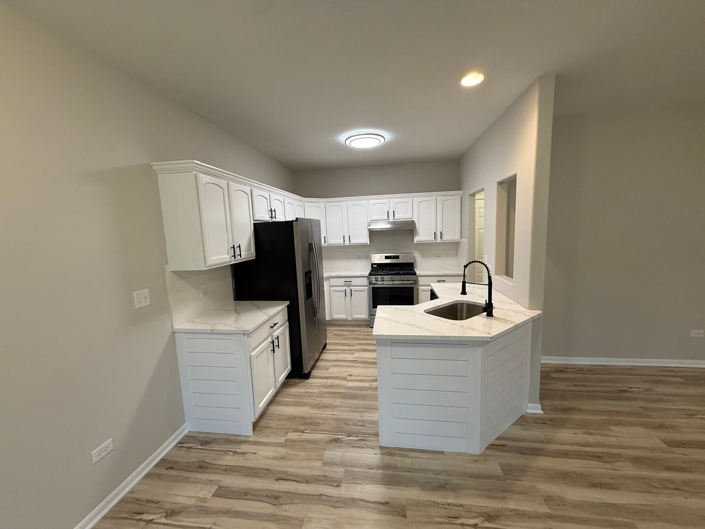 1756 Waters Edge Drive, Minooka, IL 60447 1756 Waters Edge Drive, Minooka, IL 60447