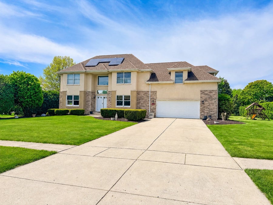 Property photo for 21410 S Covey Court, New Lenox, IL