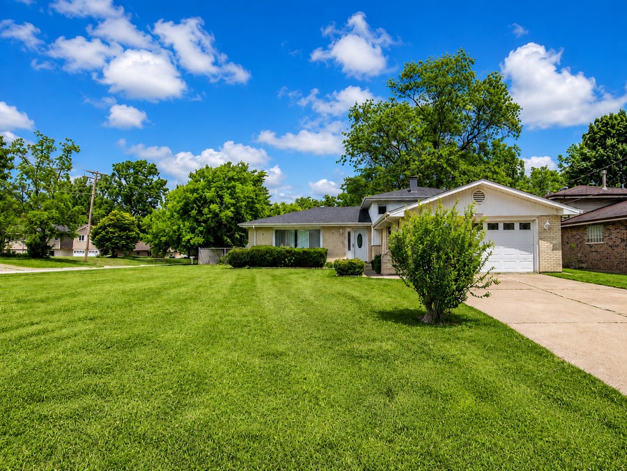 Property photo for 5042 157th Street, Oak Forest, IL