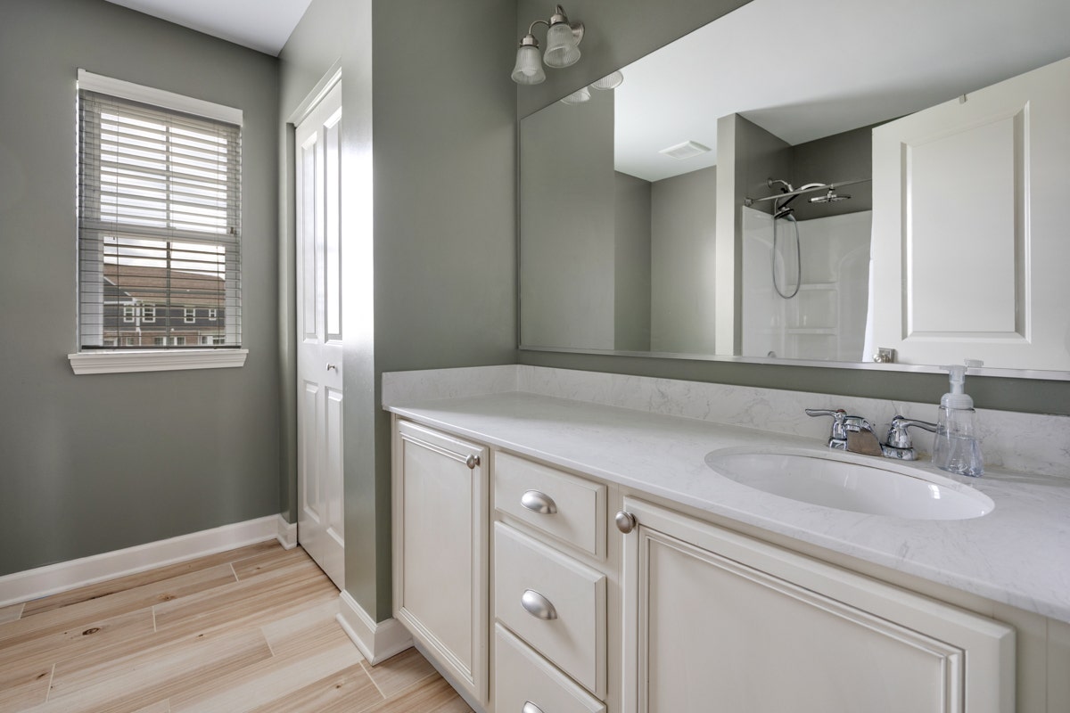 13340 Bond Circle, Lemont, IL 60439