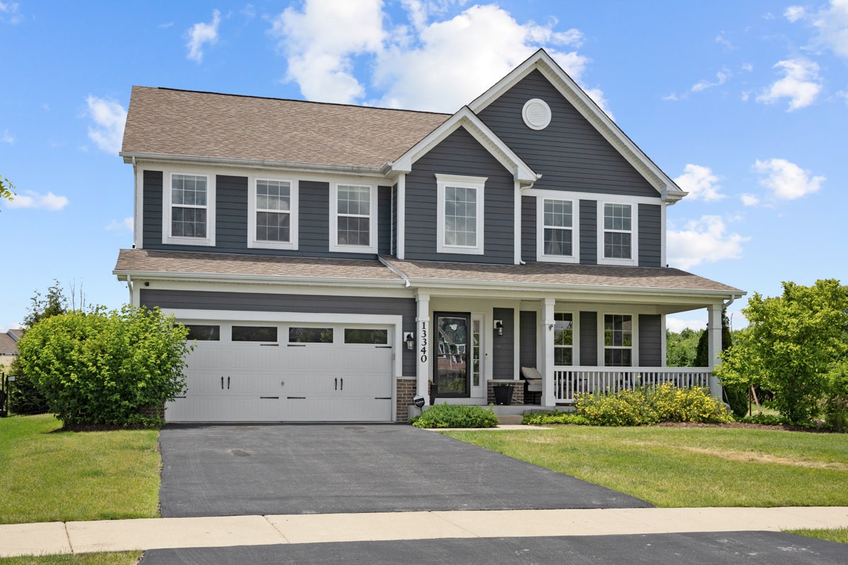 13340 Bond Circle, Lemont, IL 60439