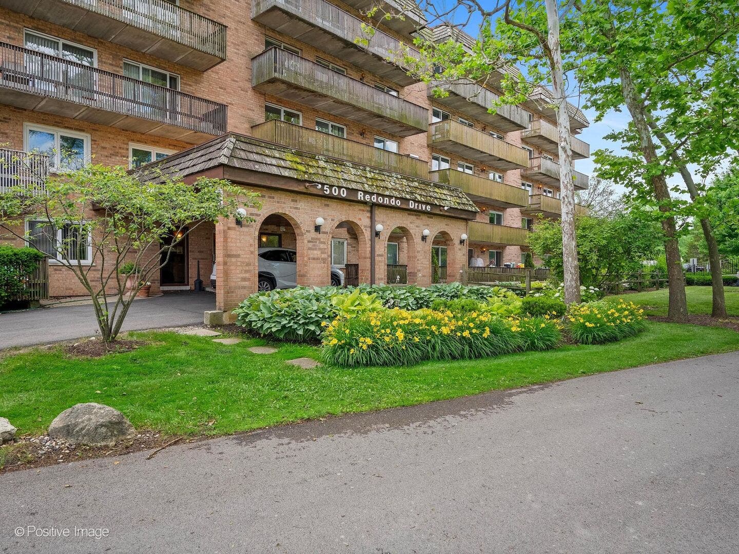 500 Redondo Road, #109, Downers Grove, IL 60516