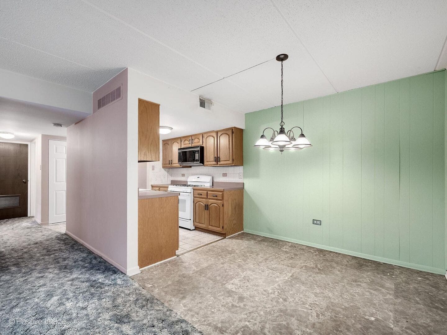 500 Redondo Road, #109, Downers Grove, IL 60516