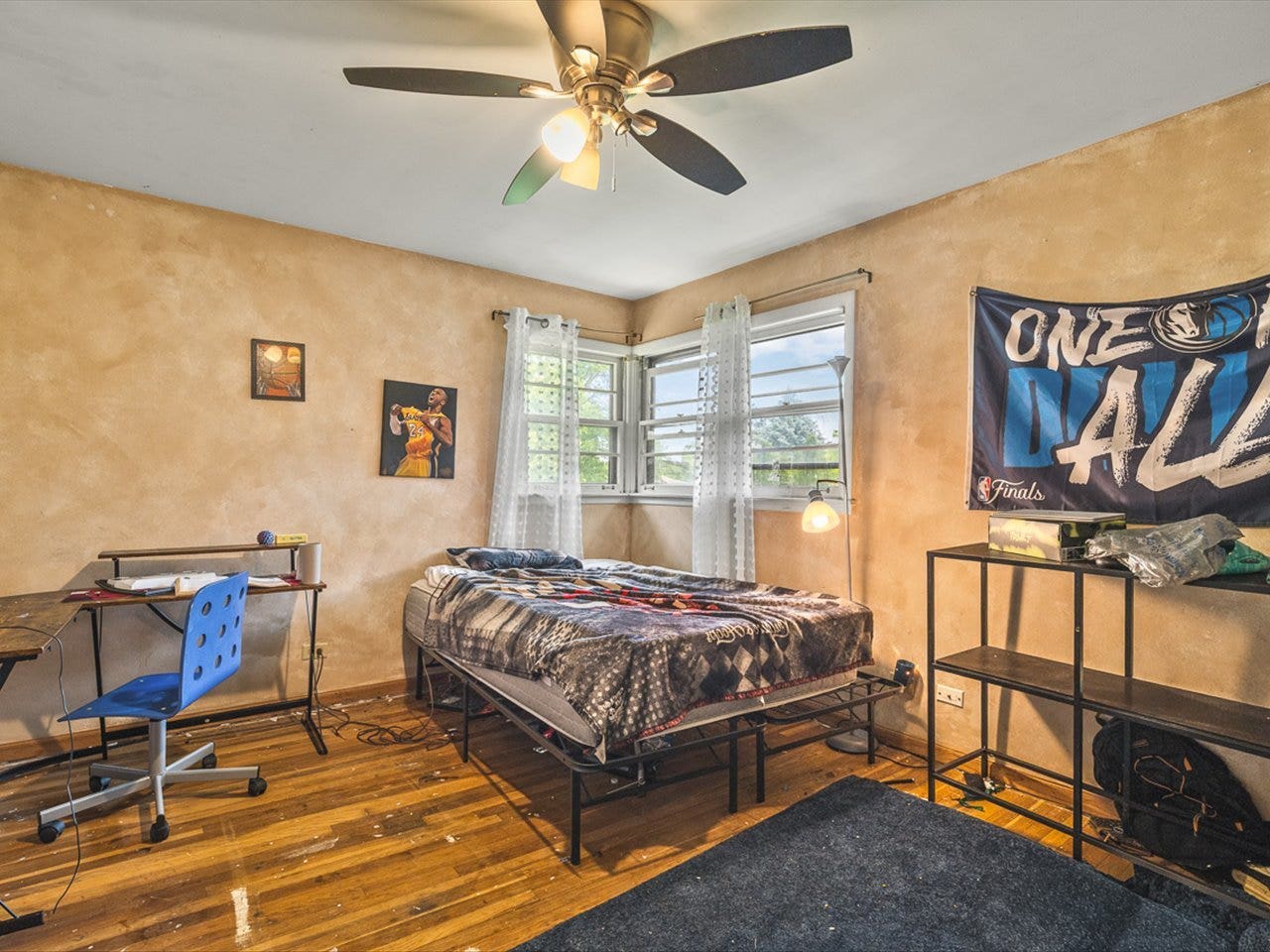 219 Walter Court, Elgin, IL 60123 219 Walter Court, Elgin, IL 60123