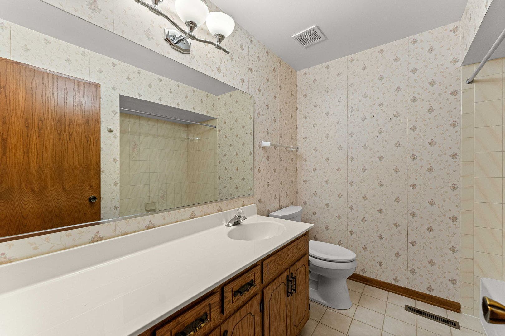 10851 Minnesota Court, #52, Orland Park, IL 60467 10851 Minnesota Court, #52, Orland Park, IL 60467