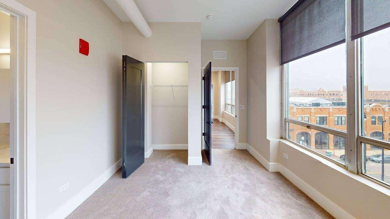 40 DuPage Court, #505, Elgin, IL 60120 40 DuPage Court, #505, Elgin, IL 60120
