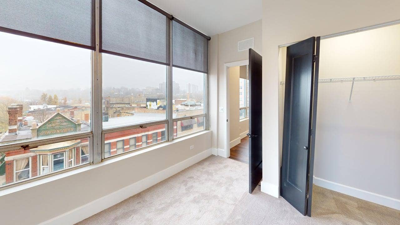 40 DuPage Court, #505, Elgin, IL 60120 40 DuPage Court, #505, Elgin, IL 60120