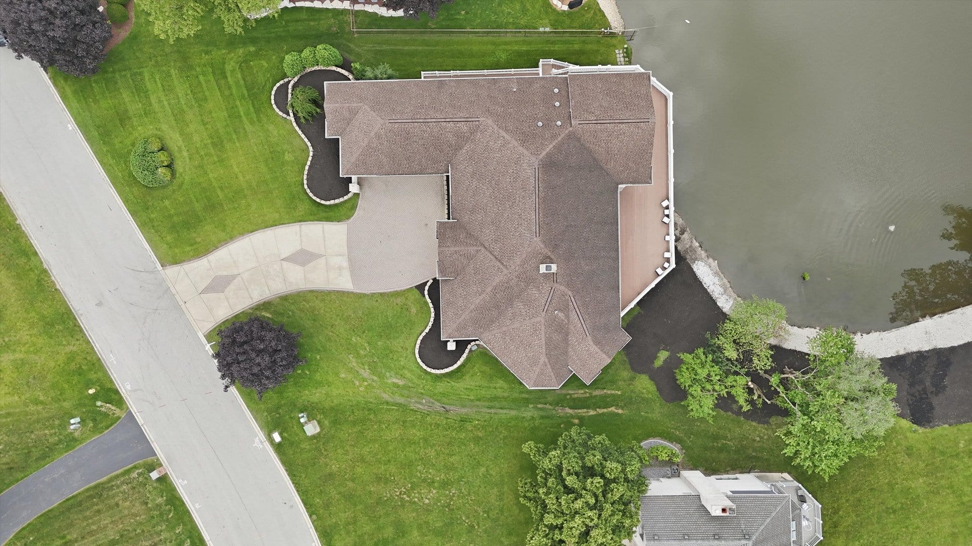 12024 W Edgewood Drive, Homer Glen, IL 60491