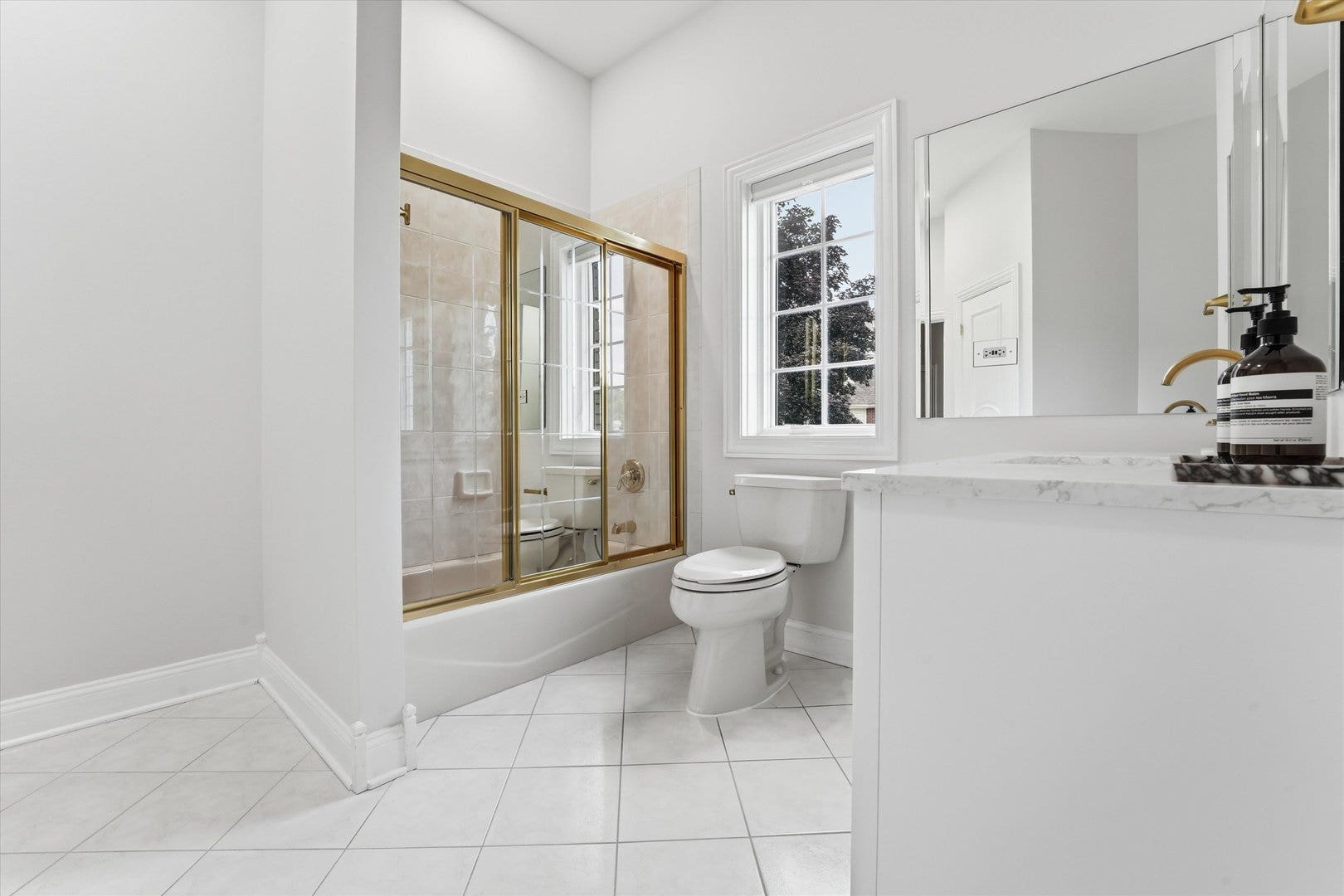 12024 W Edgewood Drive, Homer Glen, IL 60491