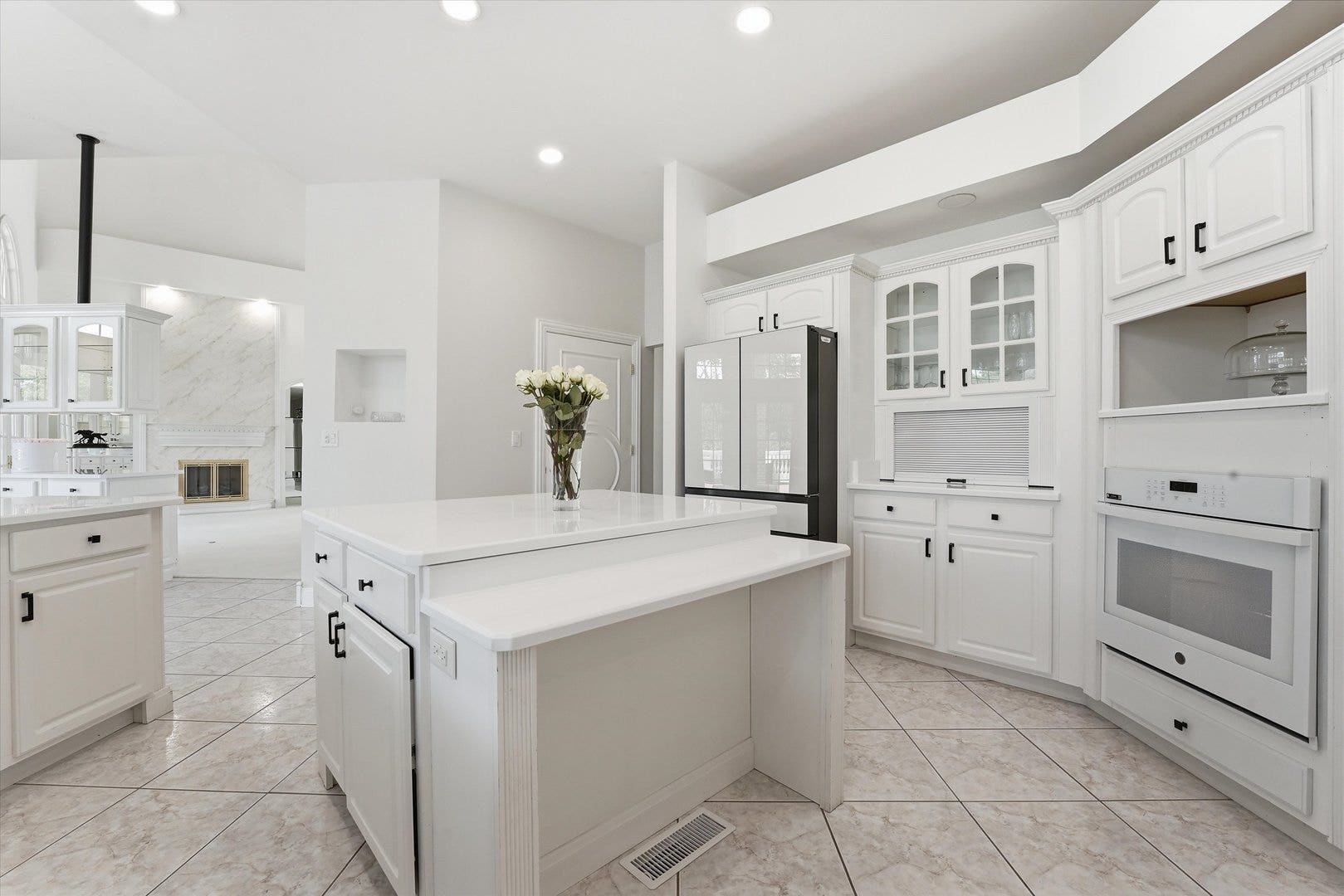 12024 W Edgewood Drive, Homer Glen, IL 60491