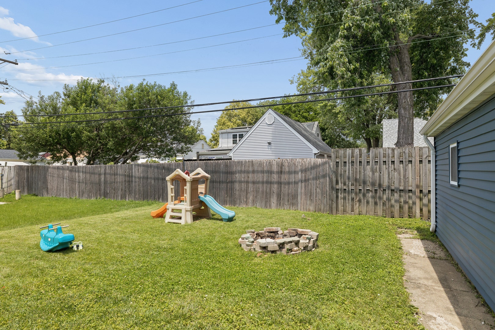 1215 W Jefferson Street, Joliet, IL 60435 1215 W Jefferson Street, Joliet, IL 60435