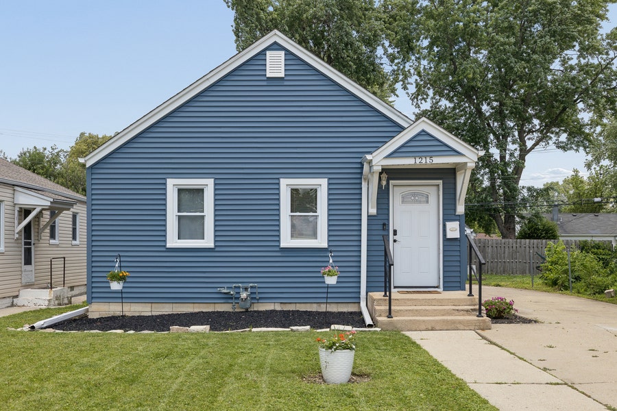 Property photo for 1215 W Jefferson Street, Joliet, IL