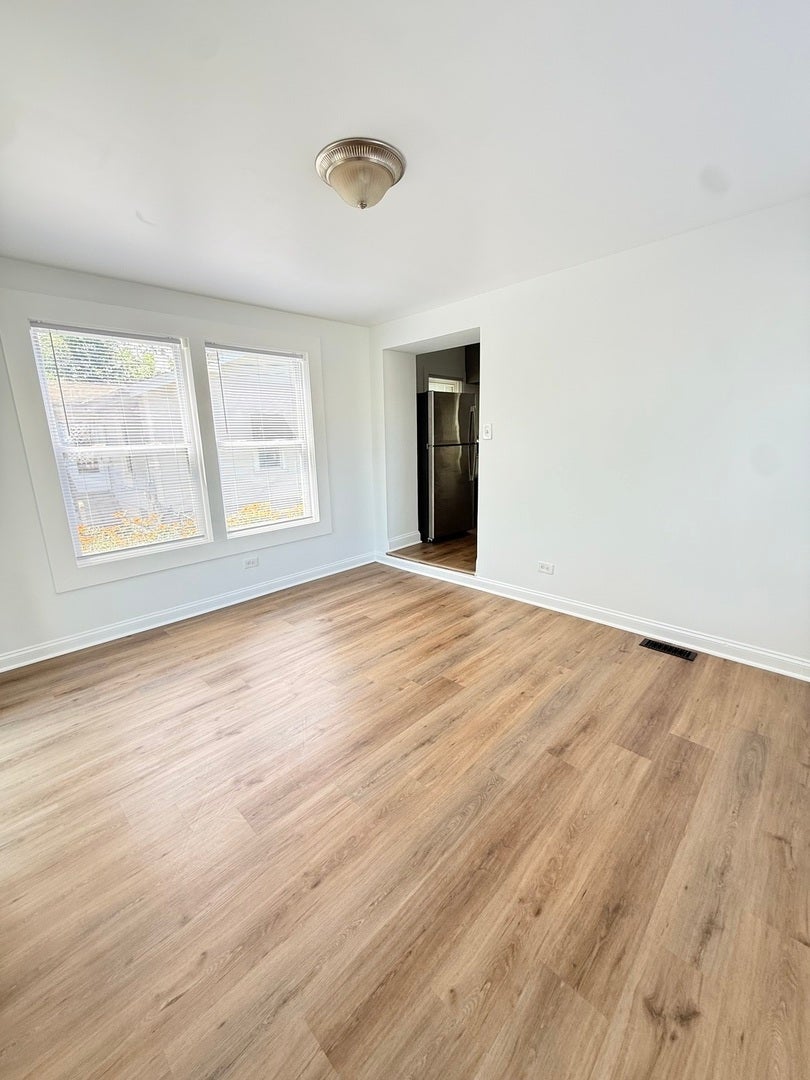 14607 Saint Louis Avenue, Midlothian, IL 60445