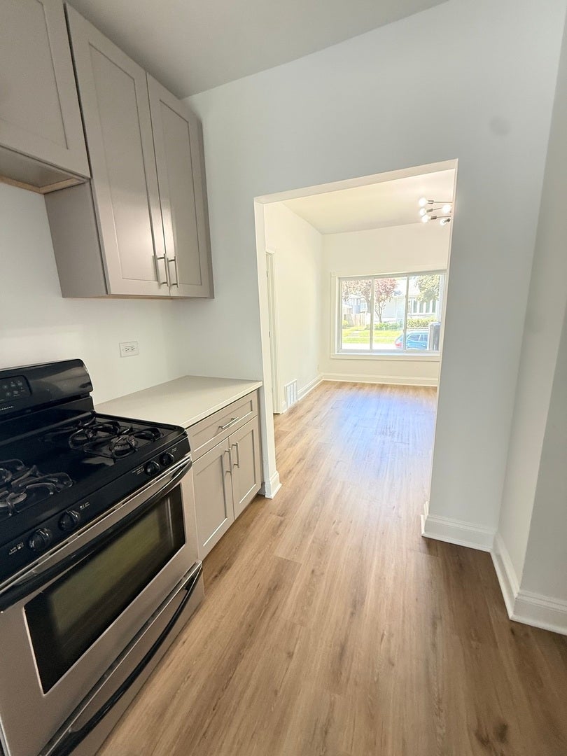 14607 Saint Louis Avenue, Midlothian, IL 60445