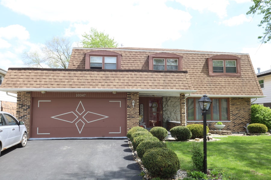 Property photo for 10347 S Alta Drive, Palos Hills, IL
