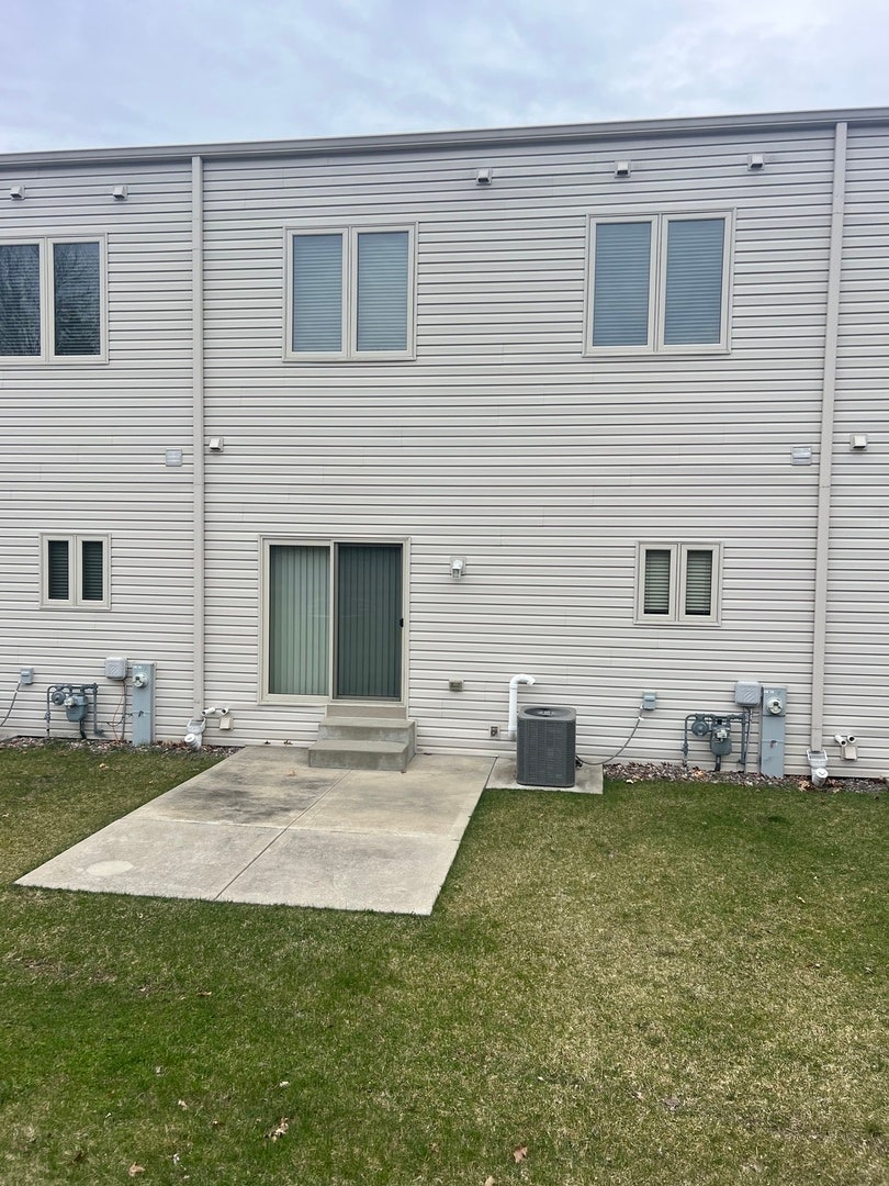 908 East Street, Lemont, IL 60439 908 East Street, Lemont, IL 60439