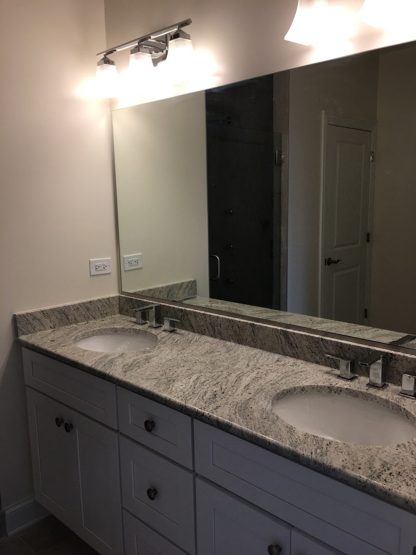 908 East Street, Lemont, IL 60439 908 East Street, Lemont, IL 60439
