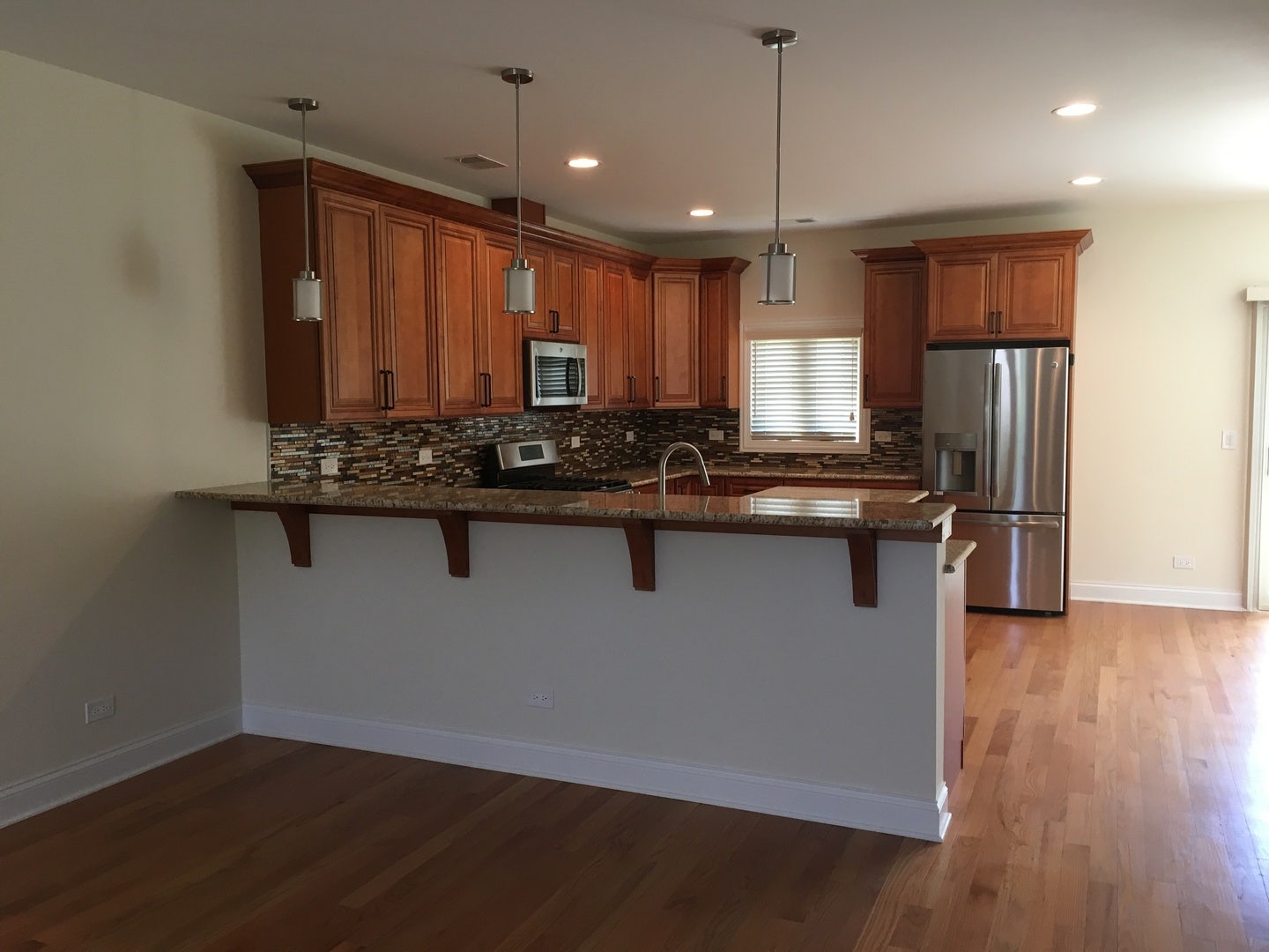 908 East Street, Lemont, IL 60439 908 East Street, Lemont, IL 60439