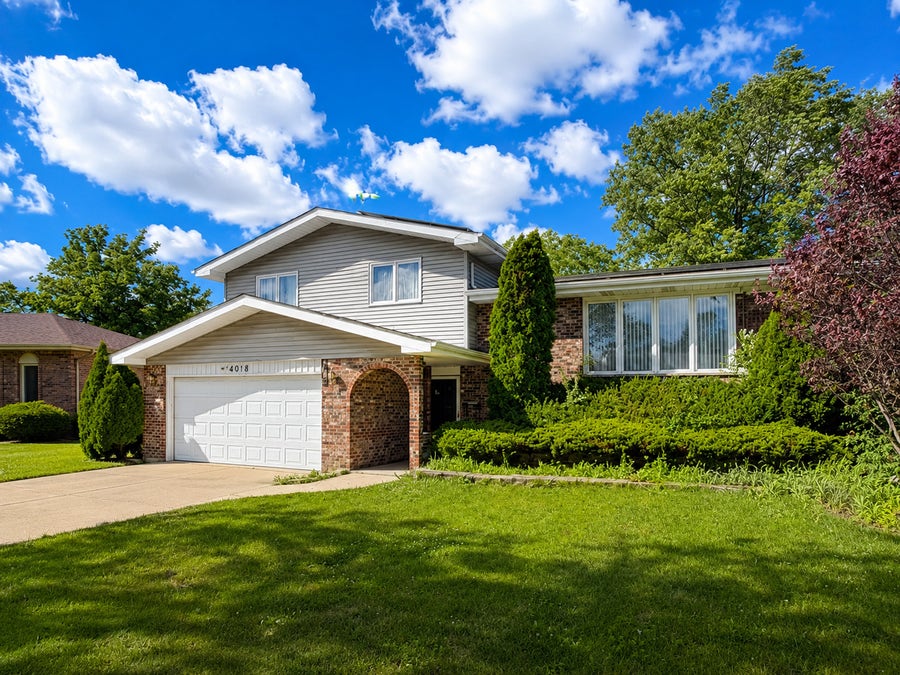 Property photo for 4018 Violet Lane, Matteson, IL