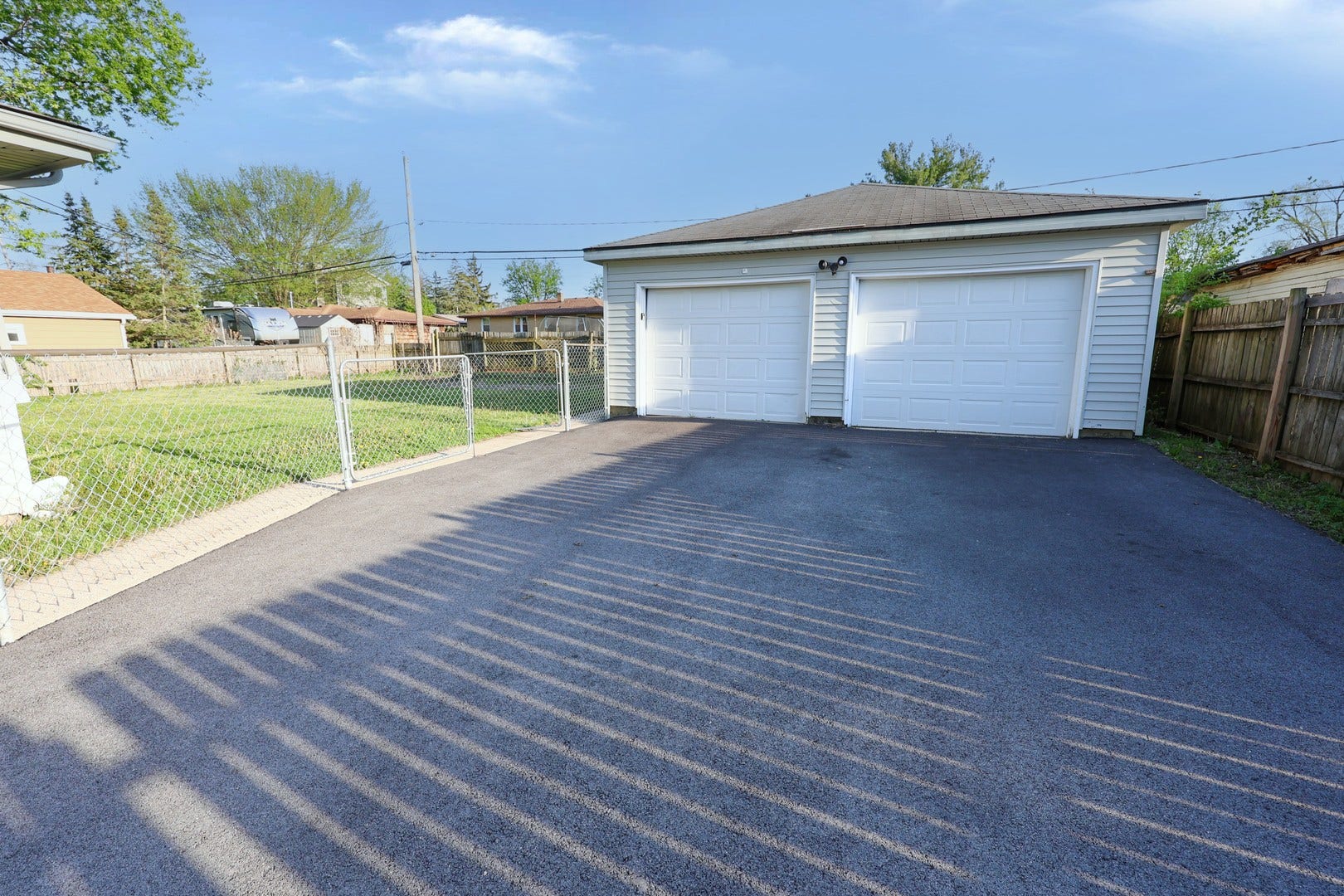 2414 Garden Street, Joliet, IL 60435